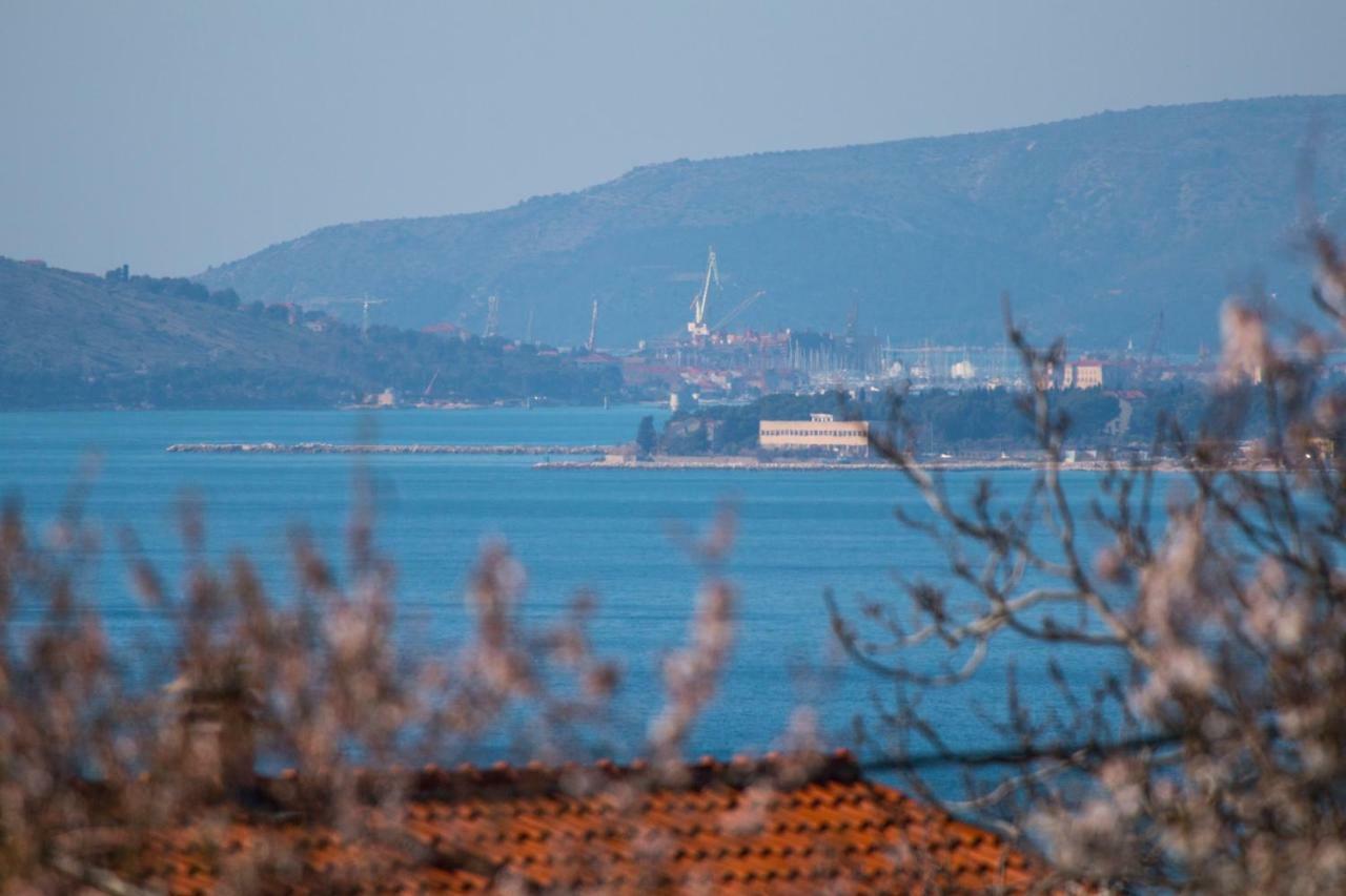 Blue Sun Apartments Kastela Exterior photo